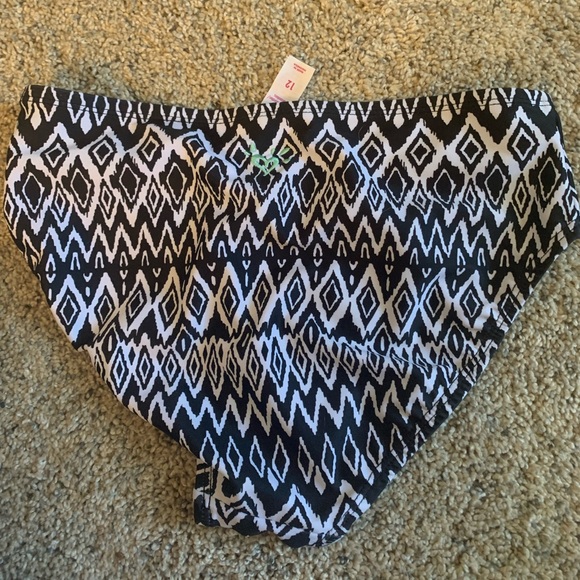 Justice Girls 2 piece Bathing Suit - Picture 3 of 6